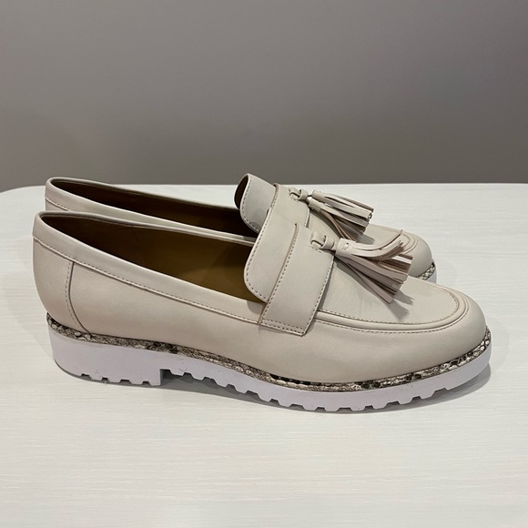 Cream Tasselled Loafers - Picture 2 of 8